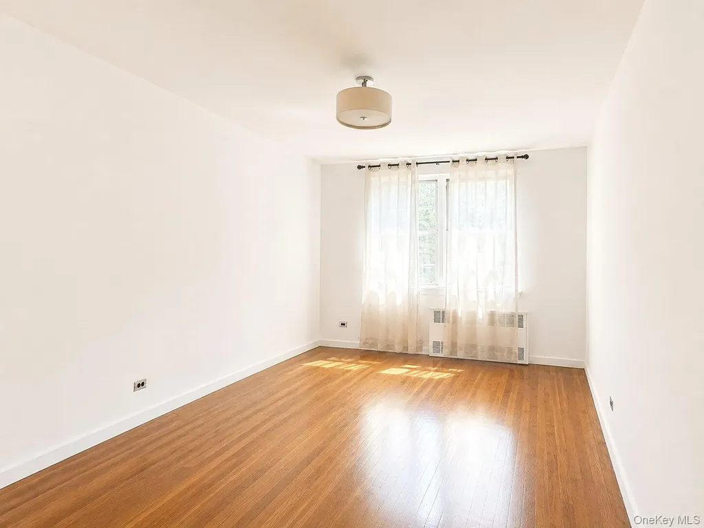 4295 Webster Avenue Bronx NY 10470
