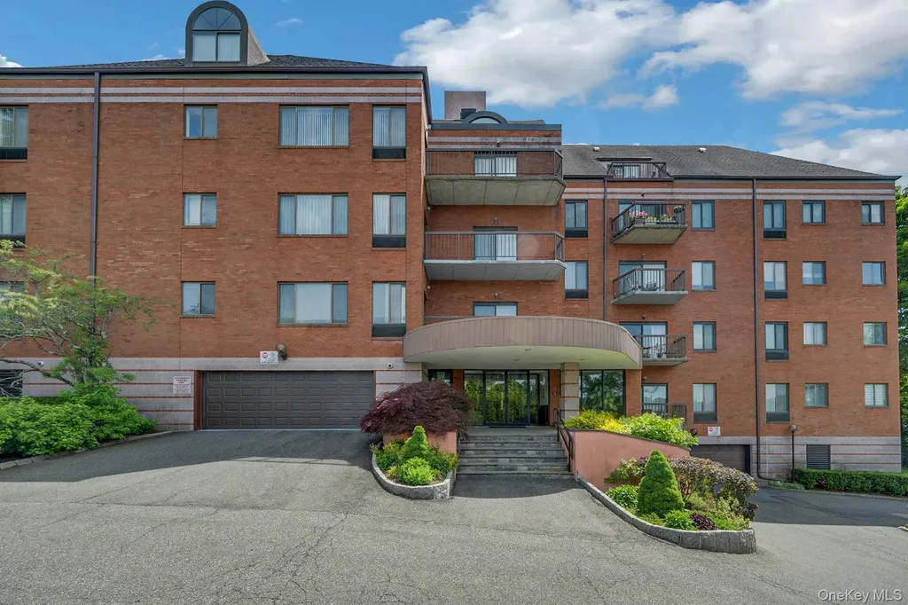24 Ray Place Scarsdale NY 10583