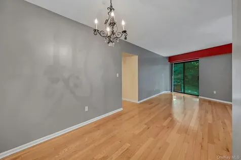 24 Ray Place Scarsdale NY 10583