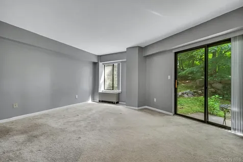 24 Ray Place Scarsdale NY 10583