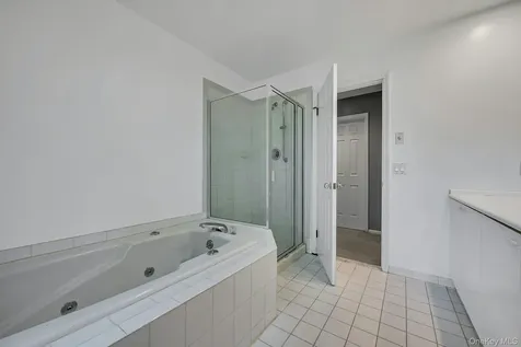 24 Ray Place Scarsdale NY 10583