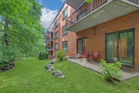 24 Ray Place Scarsdale NY 10583