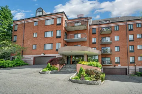 24 Ray Place Scarsdale NY 10583