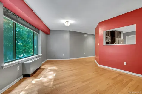 24 Ray Place Scarsdale NY 10583