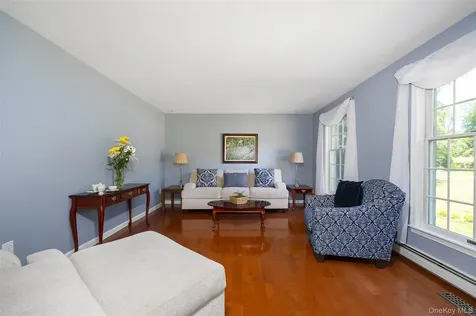 90 Leo Lane Poughquag NY 12570