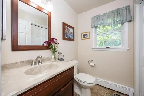90 Leo Lane Poughquag NY 12570