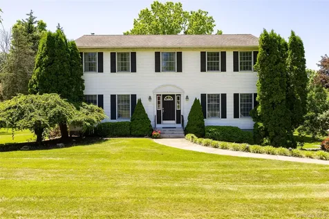 90 Leo Lane Poughquag NY 12570
