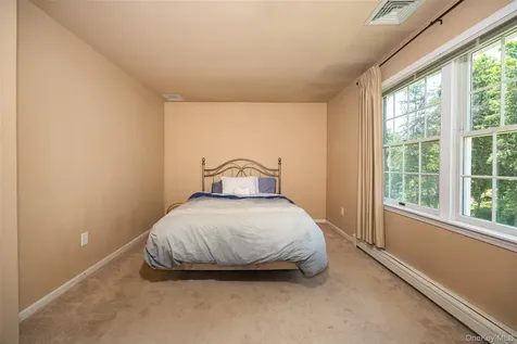 90 Leo Lane Poughquag NY 12570