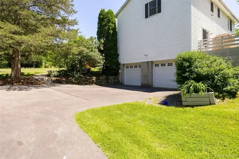 90 Leo Lane Poughquag NY 12570