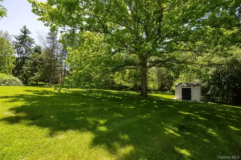 90 Leo Lane Poughquag NY 12570