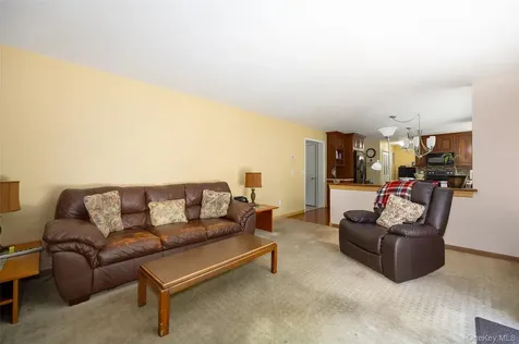 90 Leo Lane Poughquag NY 12570
