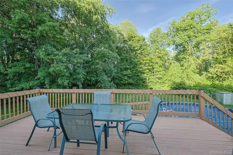 17 Cosmo Drive Hopewell Junction NY 12533