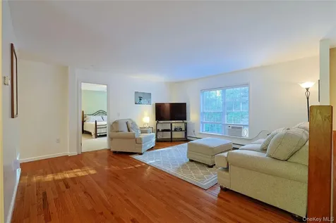 17 Cosmo Drive Hopewell Junction NY 12533