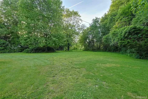 17 Cosmo Drive Hopewell Junction NY 12533