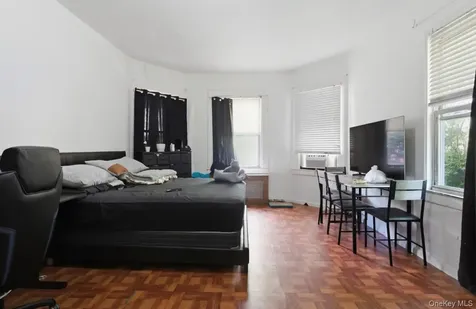 27 Soundview Street Port Chester NY 10573