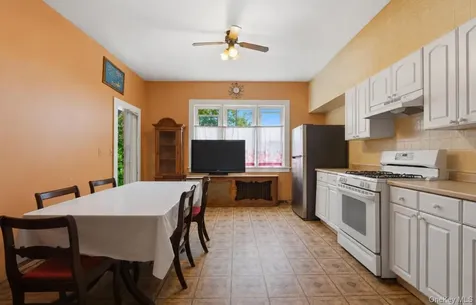 27 Soundview Street Port Chester NY 10573