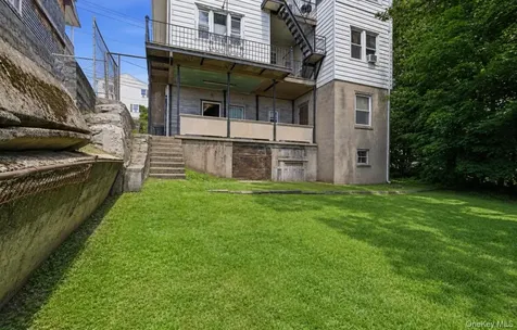 27 Soundview Street Port Chester NY 10573