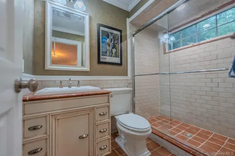 20 Astro Place Dix Hills NY 11746