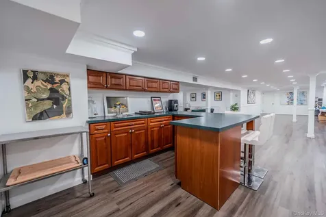 20 Astro Place Dix Hills NY 11746