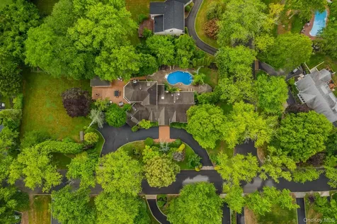 20 Astro Place Dix Hills NY 11746