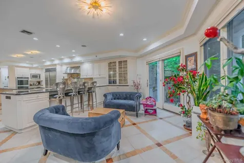 20 Astro Place Dix Hills NY 11746