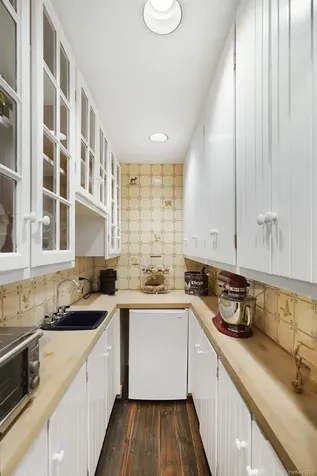 161 Ridgefield Avenue South Salem NY 10590