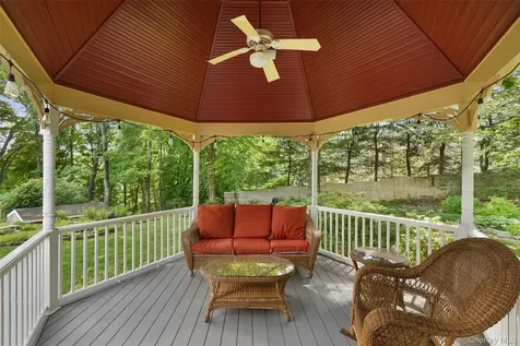 161 Ridgefield Avenue South Salem NY 10590