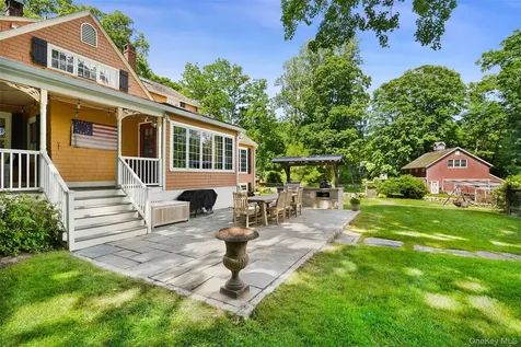 161 Ridgefield Avenue South Salem NY 10590