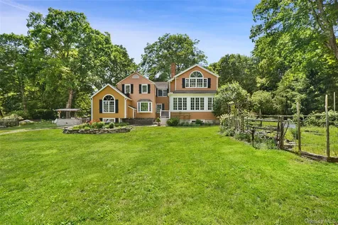 161 Ridgefield Avenue South Salem NY 10590