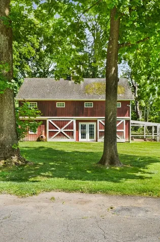 161 Ridgefield Avenue South Salem NY 10590