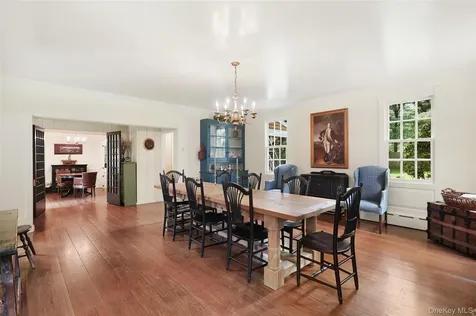 161 Ridgefield Avenue South Salem NY 10590