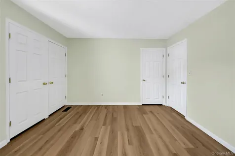 51 Jefferson Oval Yorktown Heights NY 10598