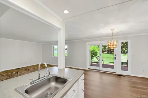 51 Jefferson Oval Yorktown Heights NY 10598