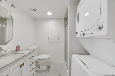 51 Jefferson Oval Yorktown Heights NY 10598