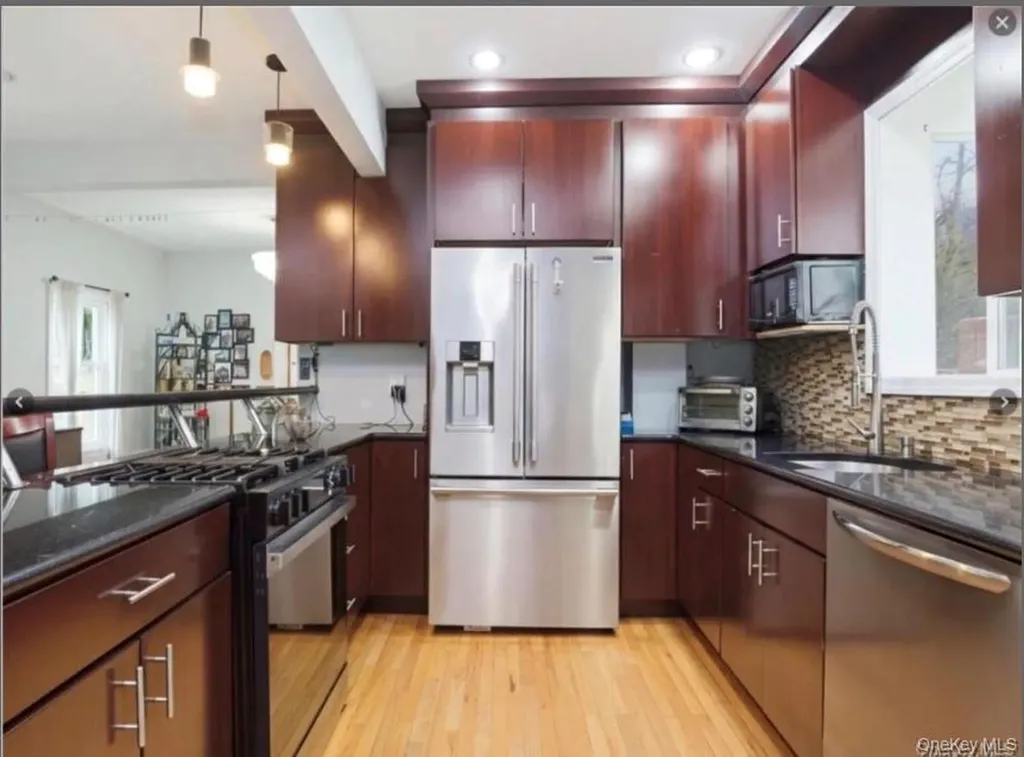 168 W Hartsdale Avenue Hartsdale NY 10530