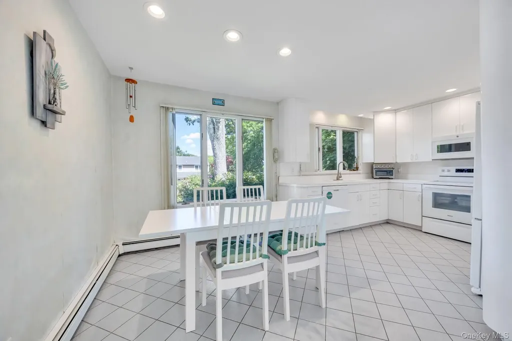 9 Quincy Lane Smithtown NY 11787
