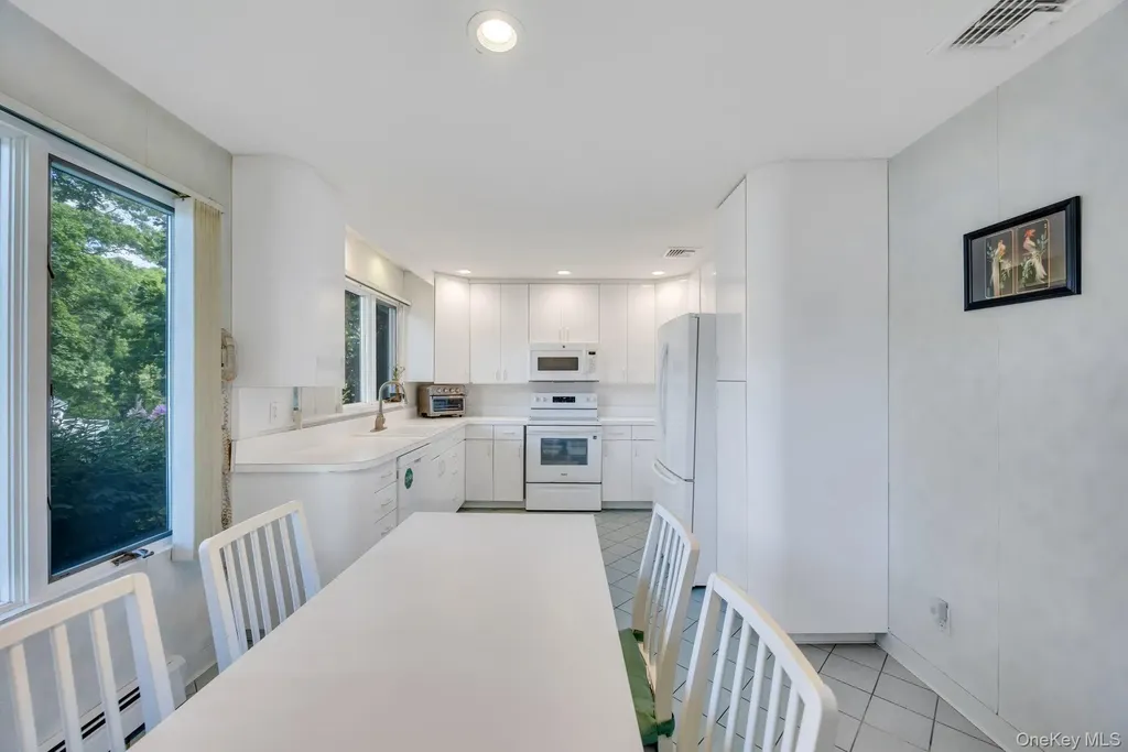 9 Quincy Lane Smithtown NY 11787