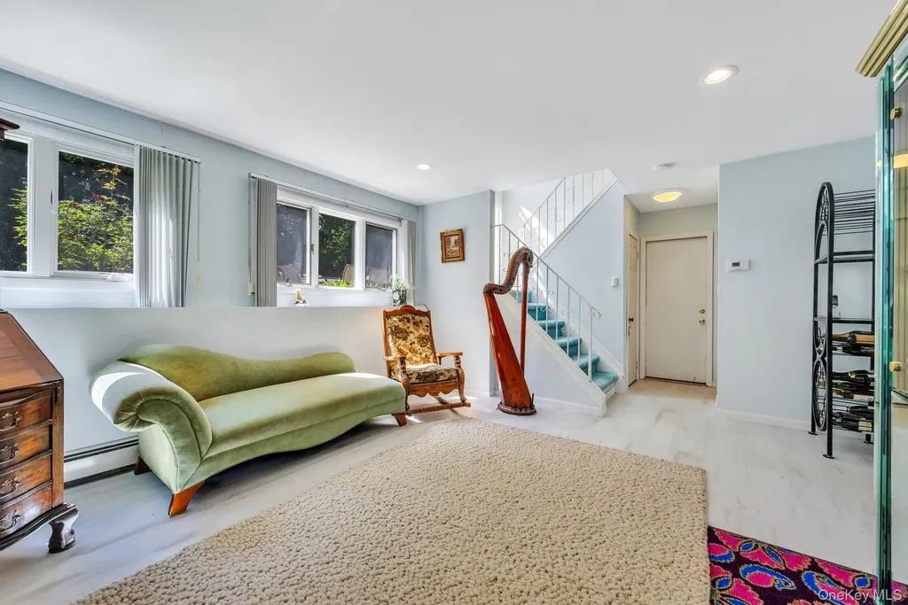 9 Quincy Lane Smithtown NY 11787