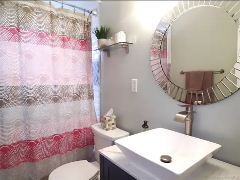 8 Cascade Terrace Yonkers NY 10703