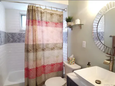 8 Cascade Terrace Yonkers NY 10703