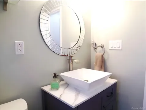 8 Cascade Terrace Yonkers NY 10703