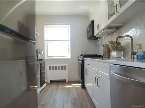 8 Cascade Terrace Yonkers NY 10703