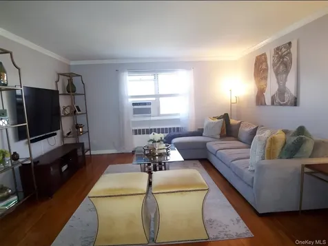 8 Cascade Terrace Yonkers NY 10703