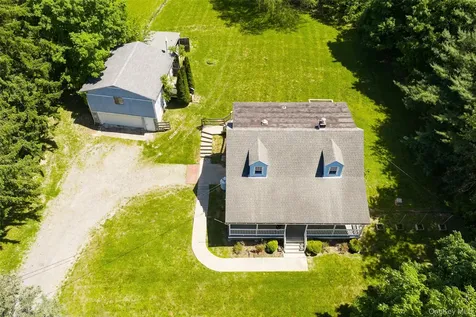 36 Marshall Road Hyde Park NY 12538