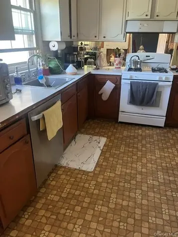 45 W Redoubt Road Fishkill NY 12524