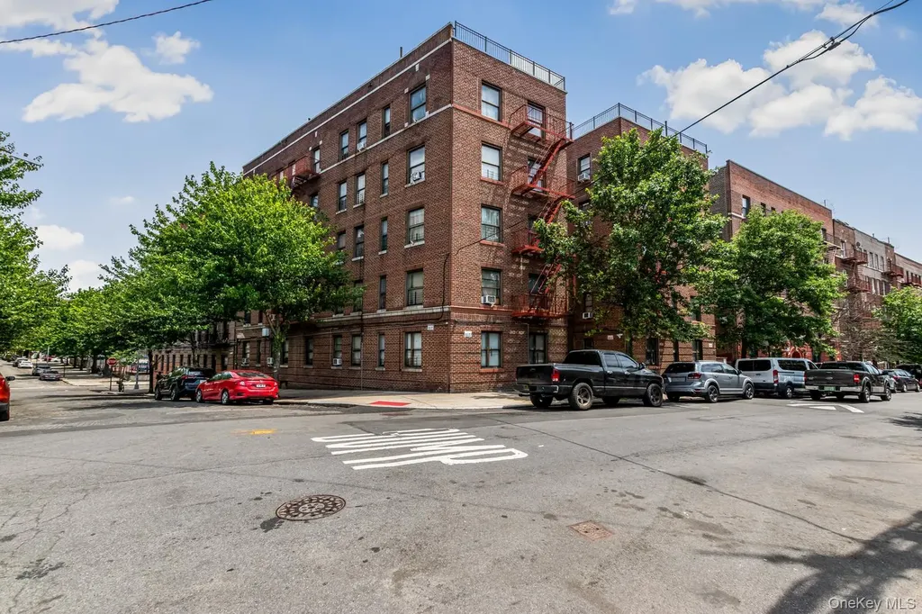 1534 Beach Avenue Bronx NY 10460