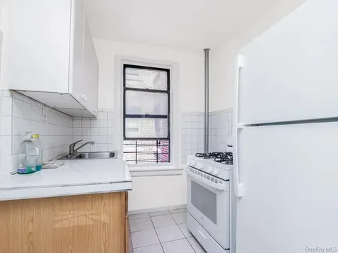 1534 Beach Avenue Bronx NY 10460