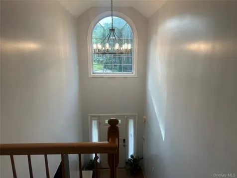 18 Mill Lane Medford NY 11763