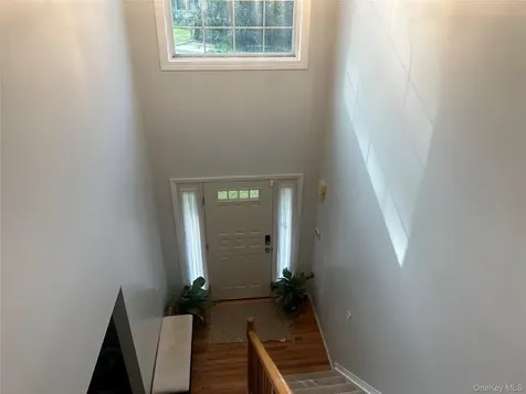 18 Mill Lane Medford NY 11763