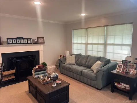 18 Mill Lane Medford NY 11763